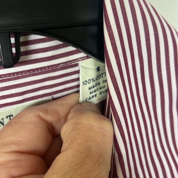 EUC Ann Taylor, 100% cotton burgundy and white striped button-down shirt small - Picture 3 of 4